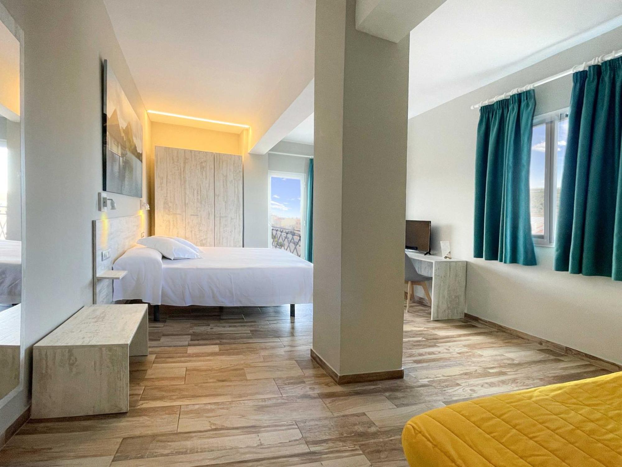 Te Mana Hotel Torreblanca Luaran gambar